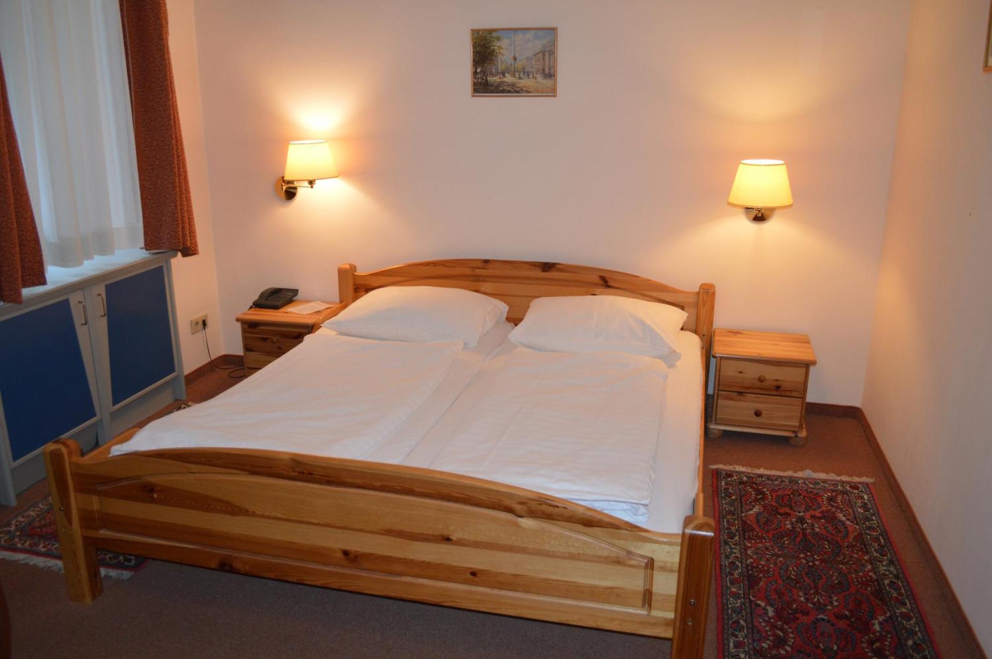 Bed and Breakfast Pension Walzerstadt Вена Номер фото